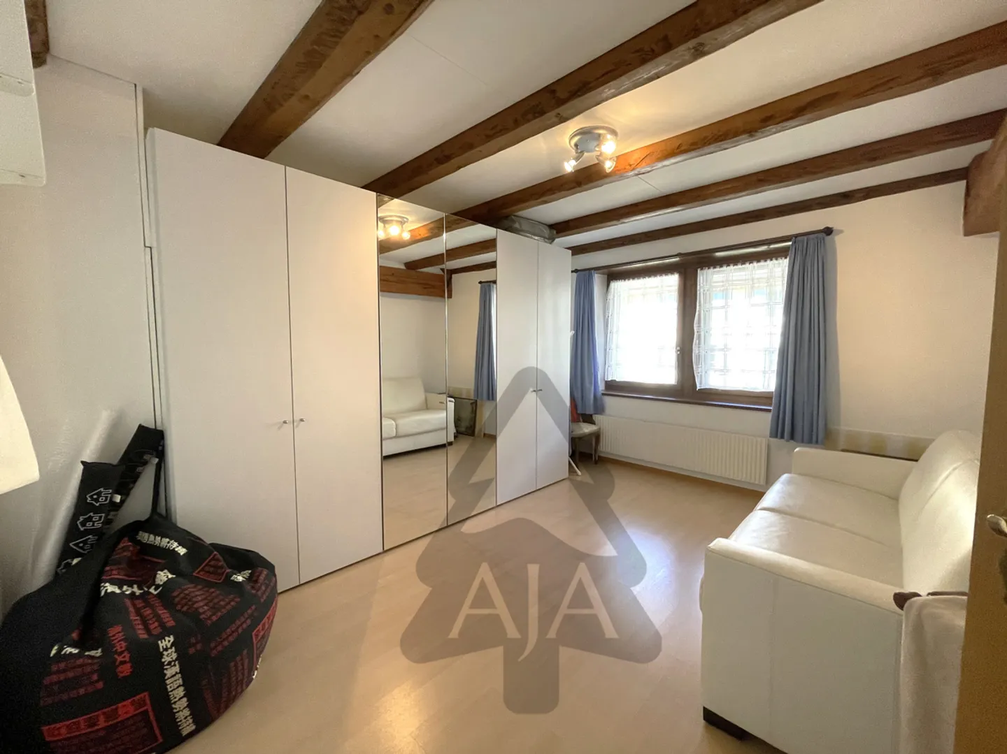 Appartement spacieux avec jardin - Photo 11 sur 15