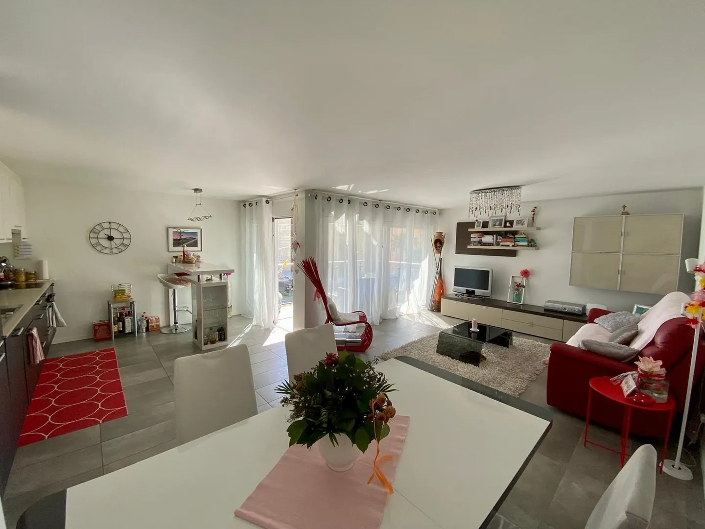 Elegant Apartment in Gordola - Photo 2 of 7