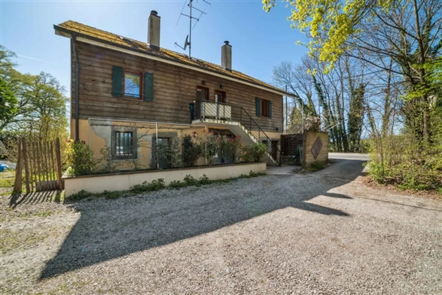 «Schöne Maisonette-Wohnung komplett renoviert» - Foto 2 von 10