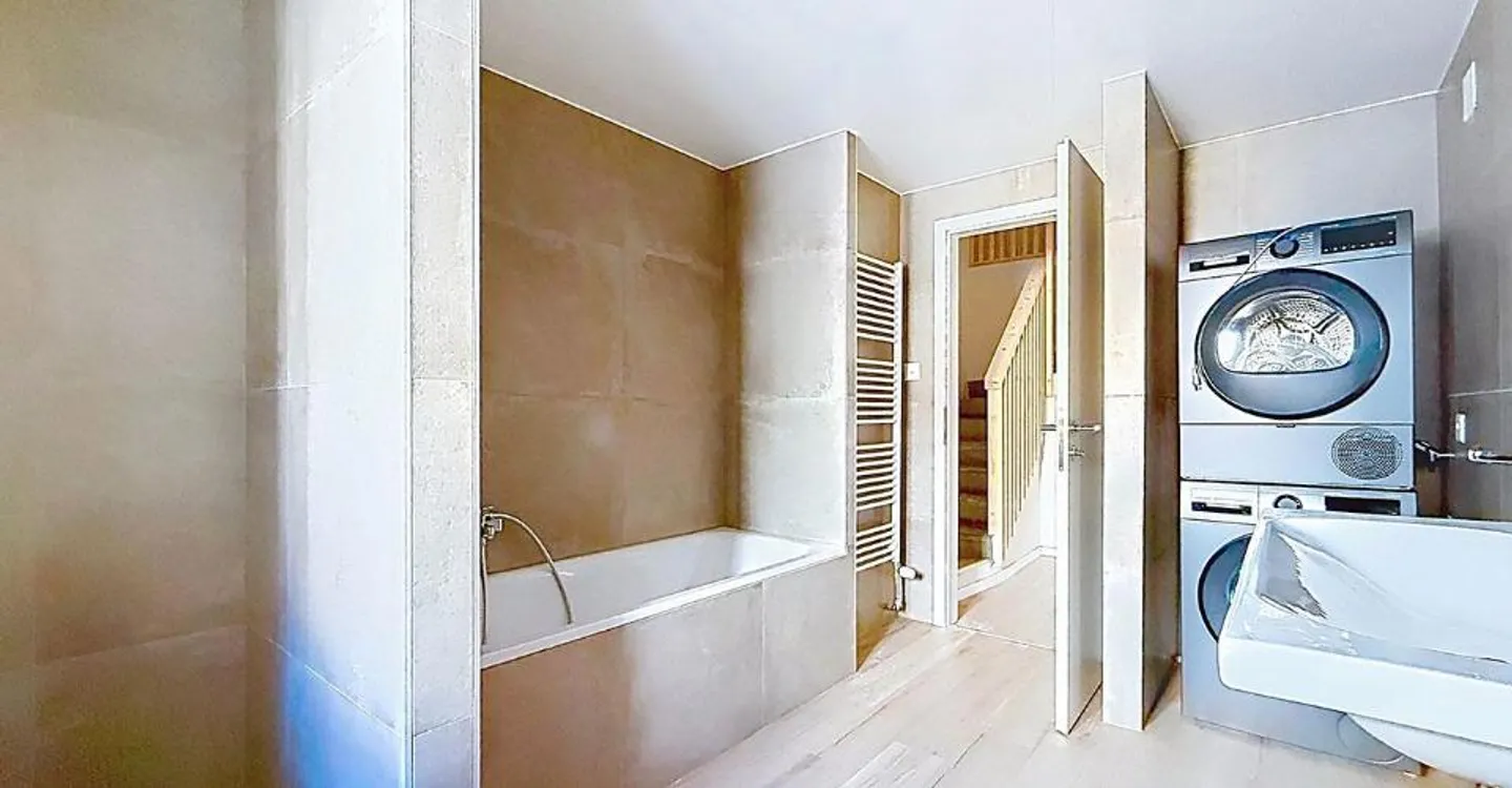 Maison Charmante avec Espace Commercial - Photo 10 sur 12