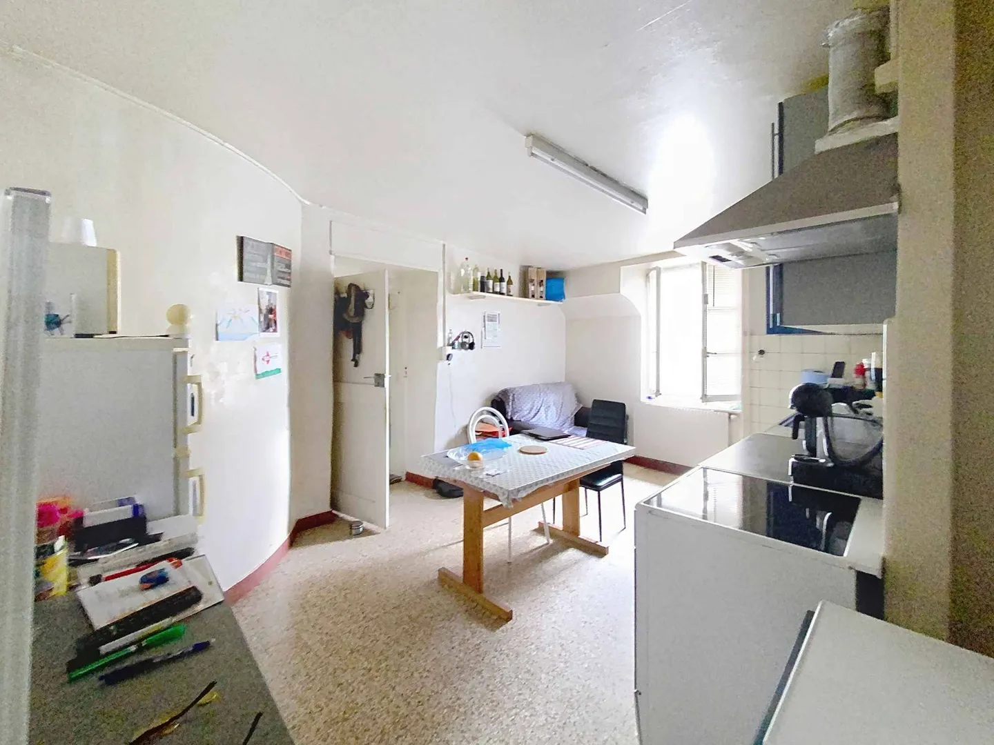 Maison dans le village à rénover, au cœur de Tartegnin - Photo 4 sur 13