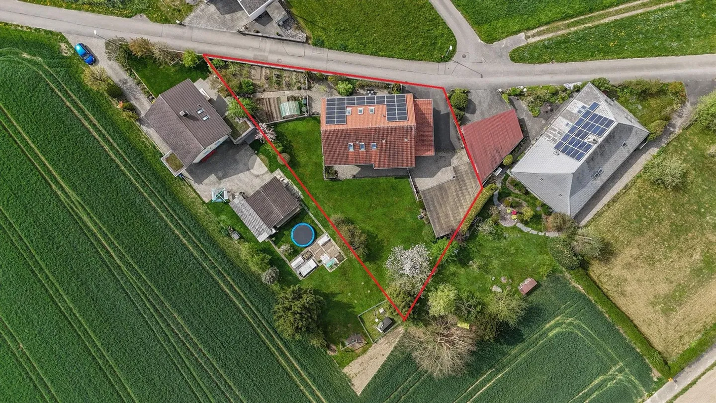 240 m² full of possibilities - spacious family house with garden - Photo 13 of 13