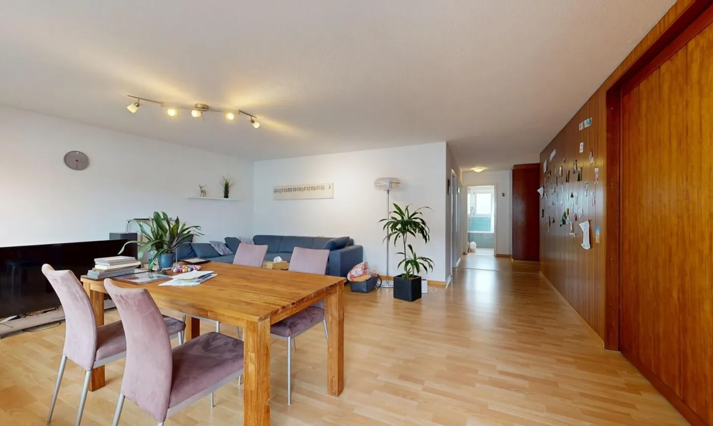 «Geräumige 4.5-Zimmer-Wohnung mit separatem Studio» - Foto 2 von 11