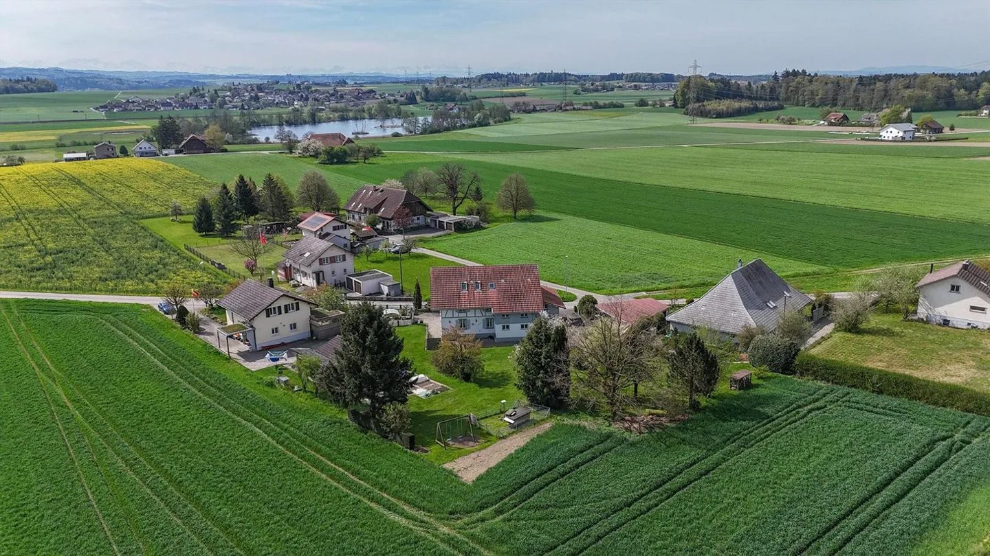 240 m² full of possibilities - spacious family house with garden - Photo 12 of 13