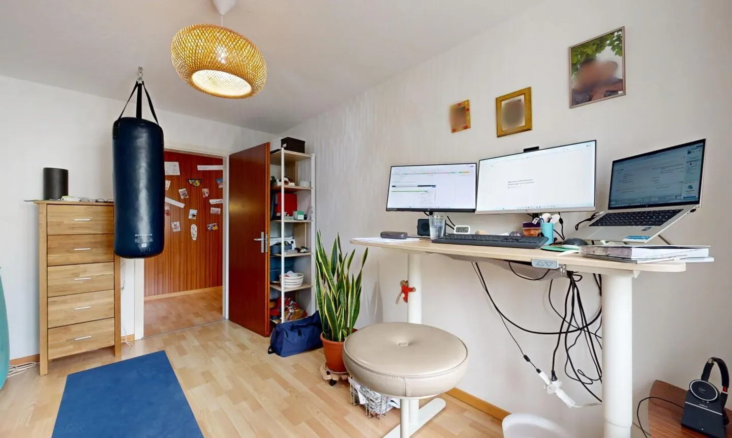 «Geräumige 4.5-Zimmer-Wohnung mit separatem Studio» - Foto 8 von 11
