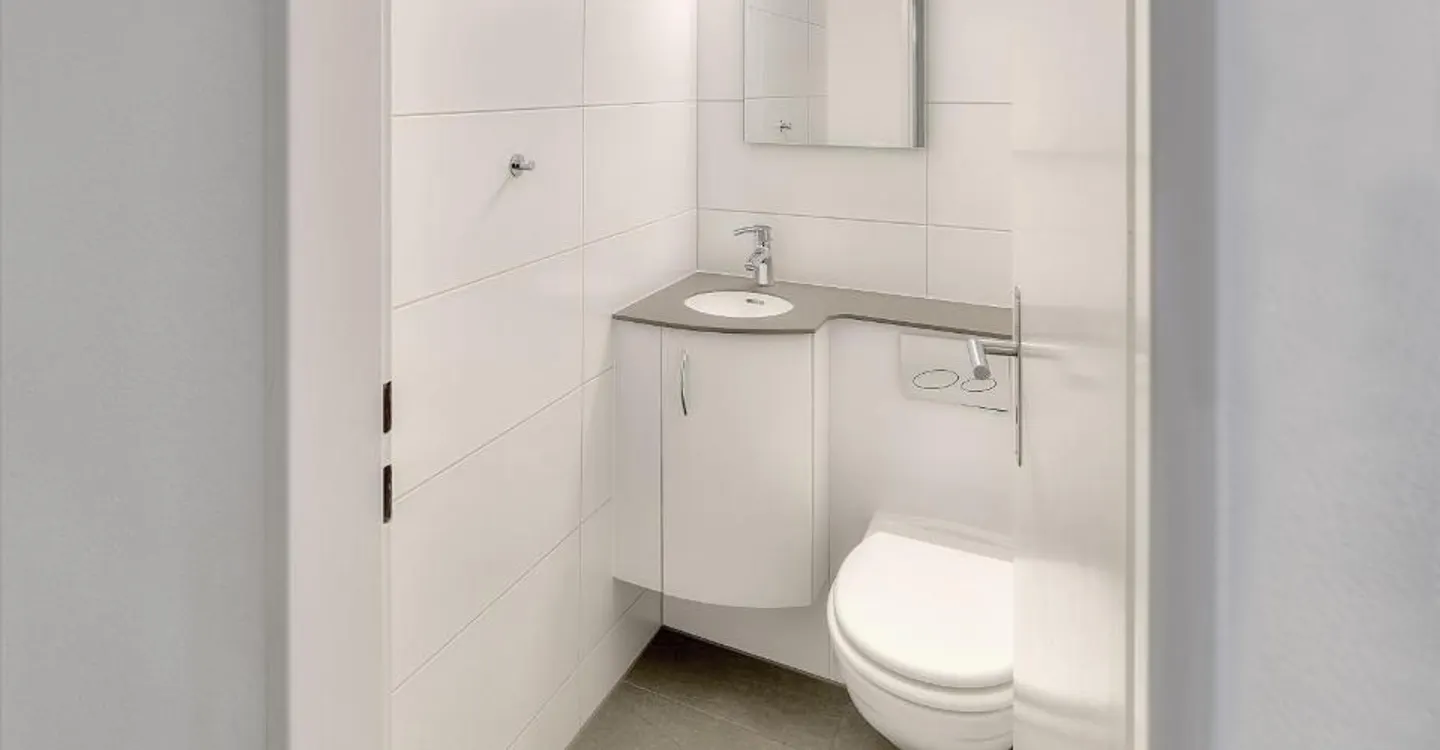 Rent without deposit - Quiet yet central! - Photo 6 of 8