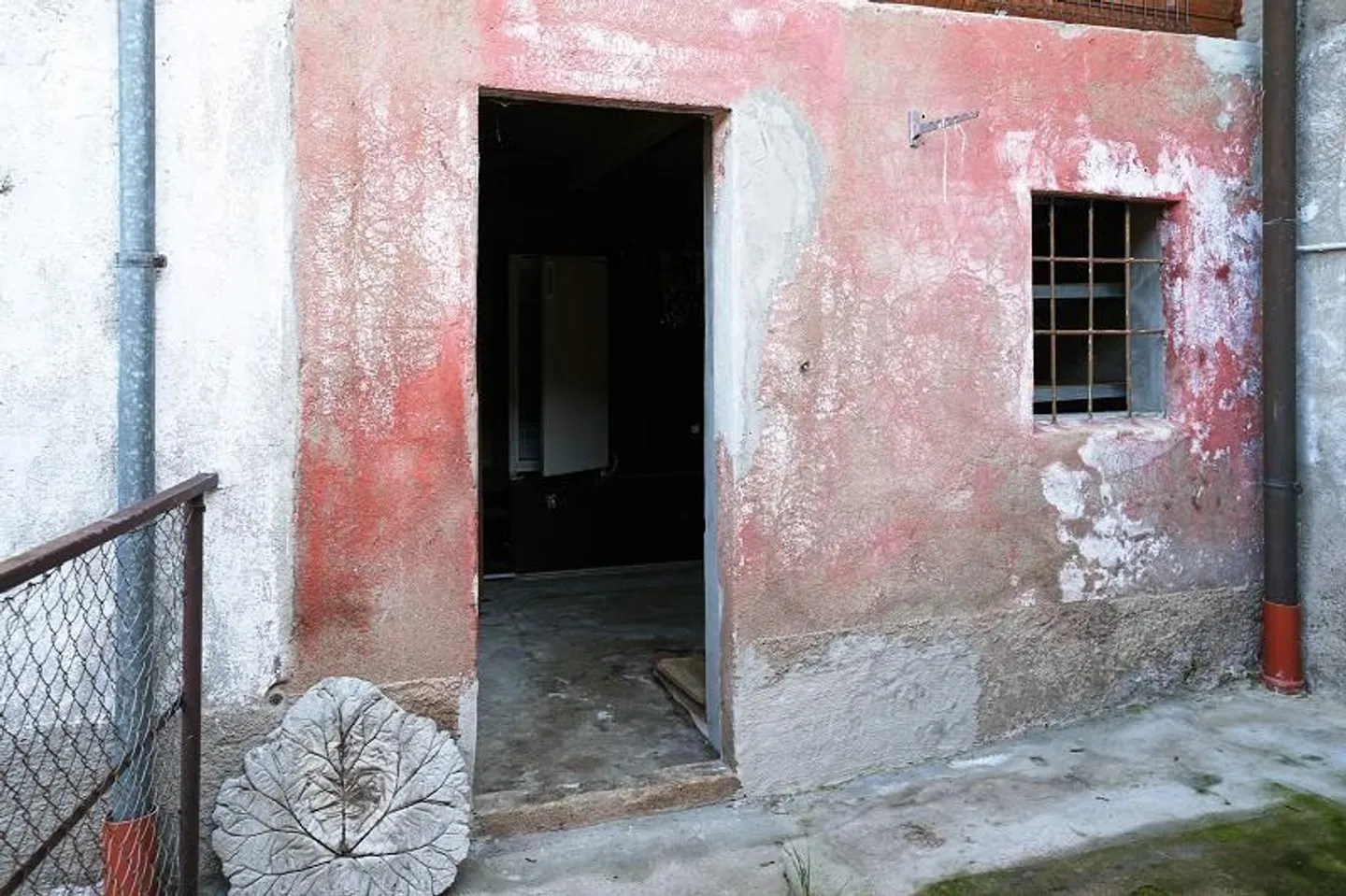 3-Room Village House with Balcony in a Very Quiet Location - Photo 12 of 20