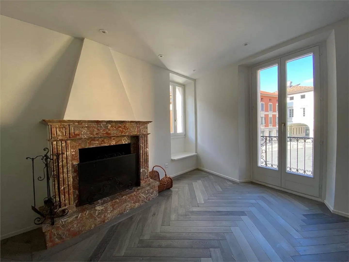 Historisches, prestigeträchtiges Haus mit 5,5 Zimmern zur Miete in Riva San Vitale - Foto 4 von 12
