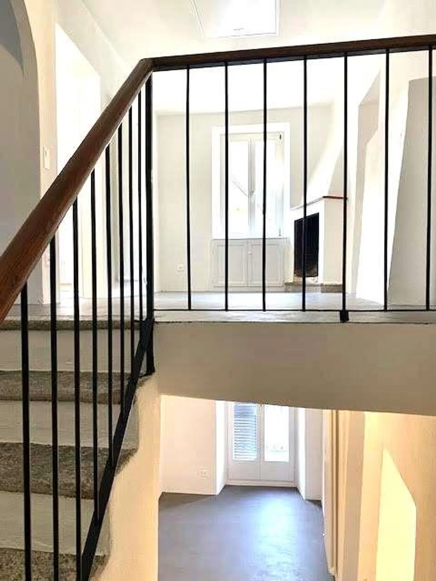 Historisches, prestigeträchtiges Haus mit 5,5 Zimmern zur Miete in Riva San Vitale - Foto 11 von 12