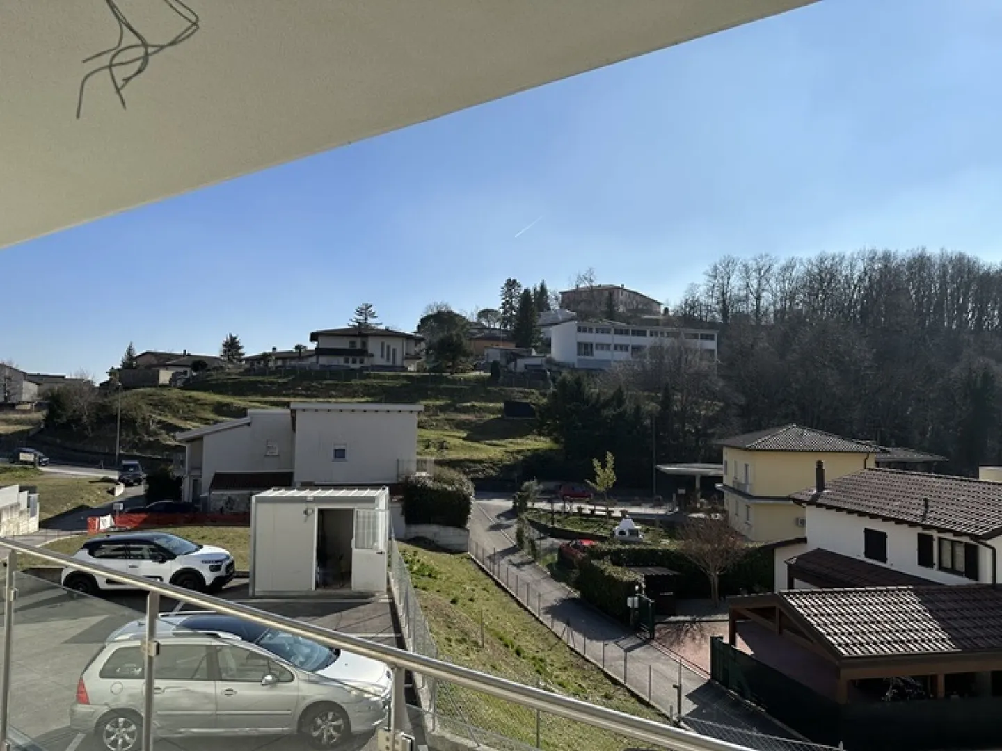 Appartamento moderno e luminoso di 3,5 stanze con giardino privato e grande terrazza - Foto 13 di 14