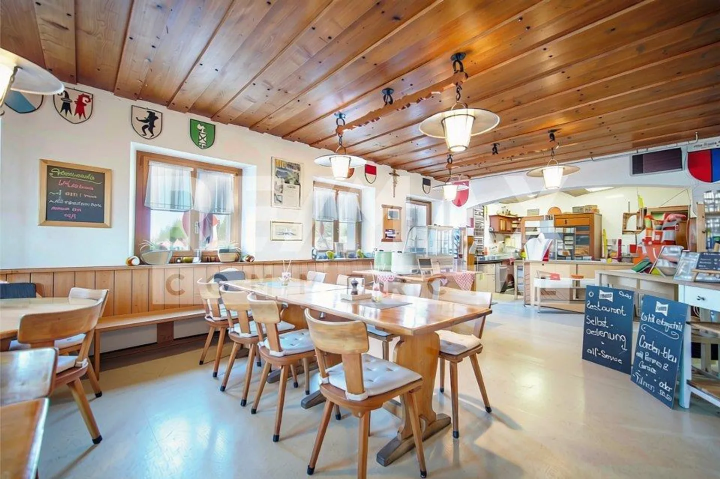 Traditional mountain inn with large sun terrace, on the panoramic road... - Photo 2 of 13