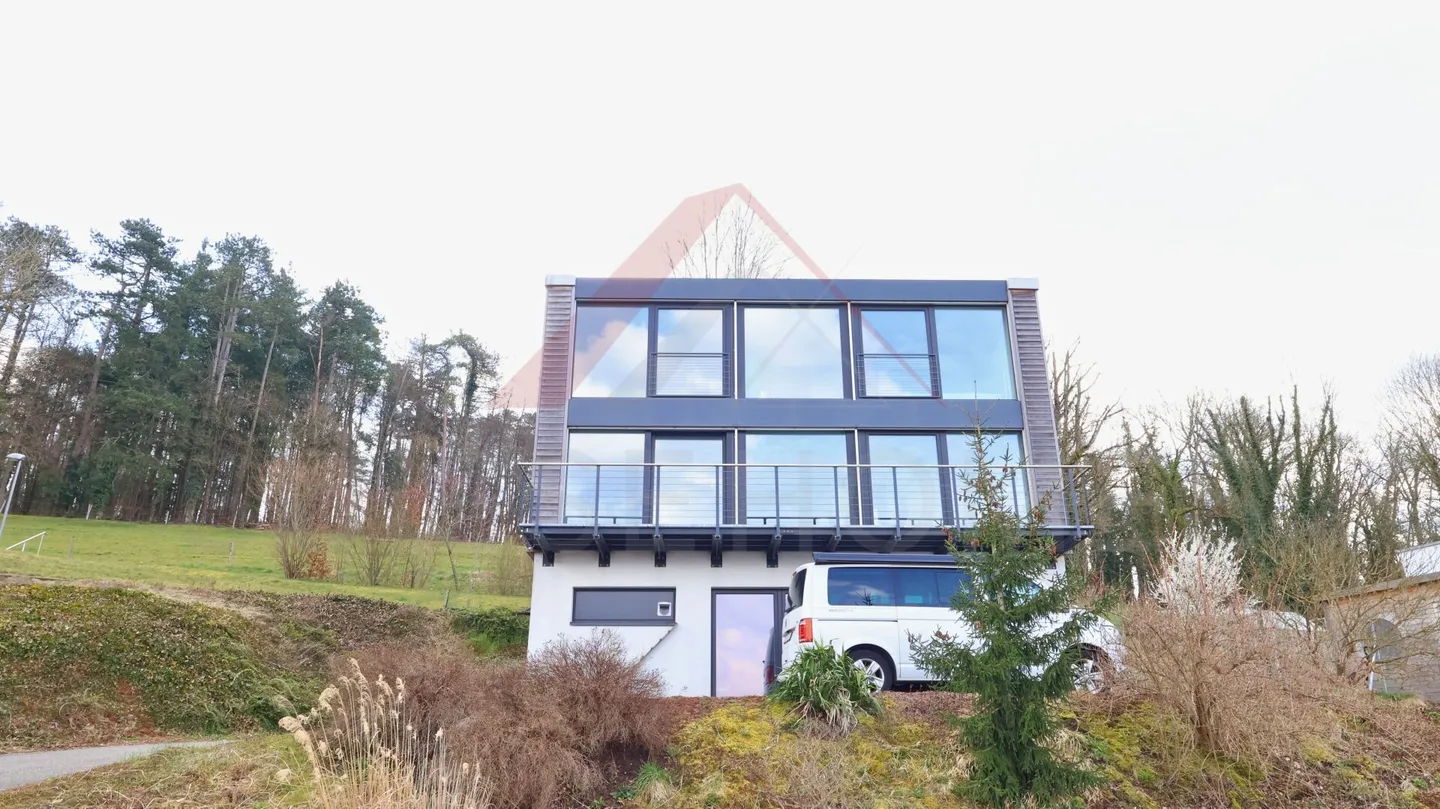 «Aussergewöhnliche Minergie-Villa mit Panoramablick - ein repräsentatives Wohnumfeld in Porrentruy» - Foto 1 von 24