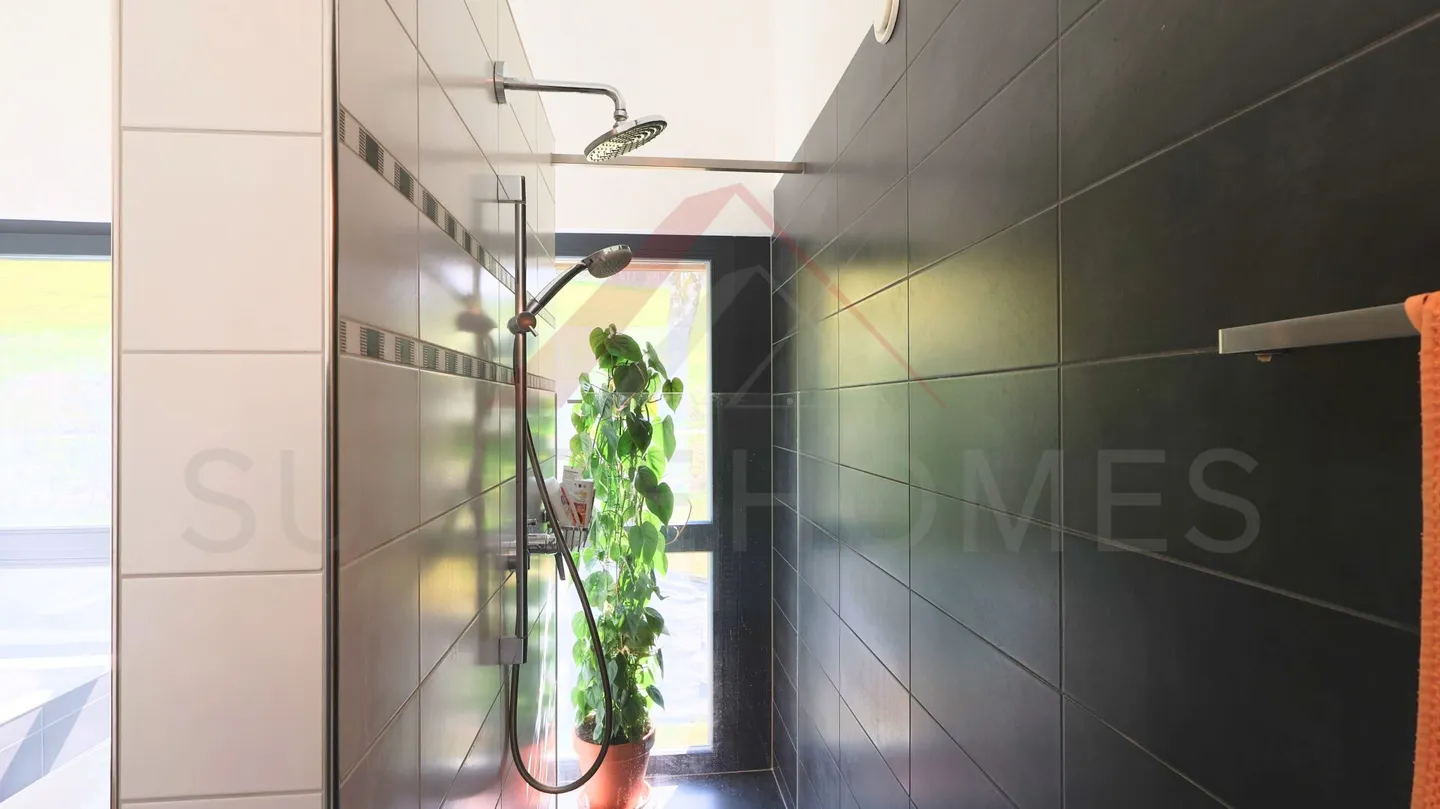 «Aussergewöhnliche Minergie-Villa mit Panoramablick - ein repräsentatives Wohnumfeld in Porrentruy» - Foto 14 von 24