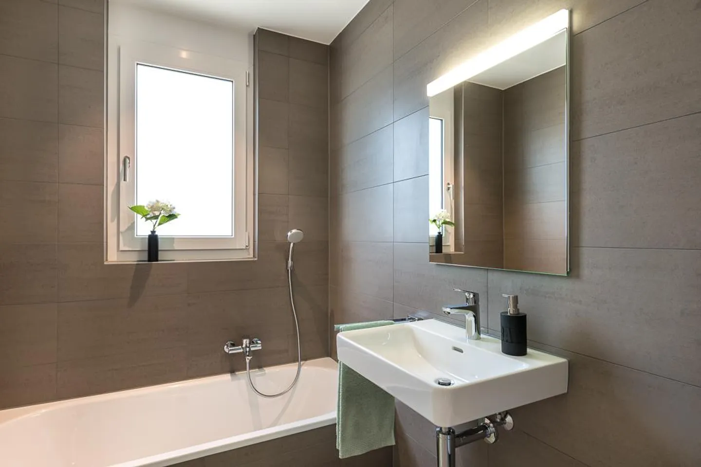 Beautiful 3.5-room apartment with balcony on the 1st floor - Photo 7 of 10