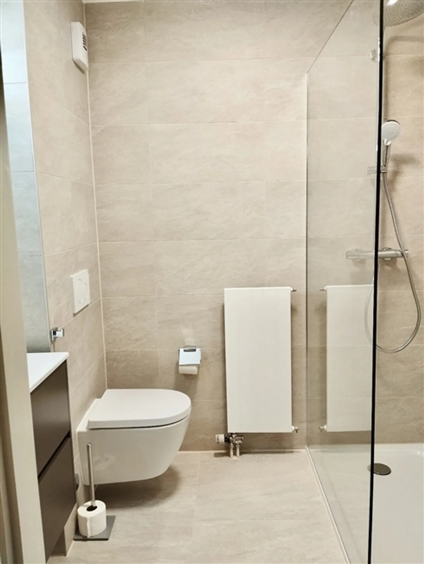 Eccellente Appartamento in Affitto, Rue Giovanni-Gambini (Ginevra, Svizzera) - Foto 4 di 10