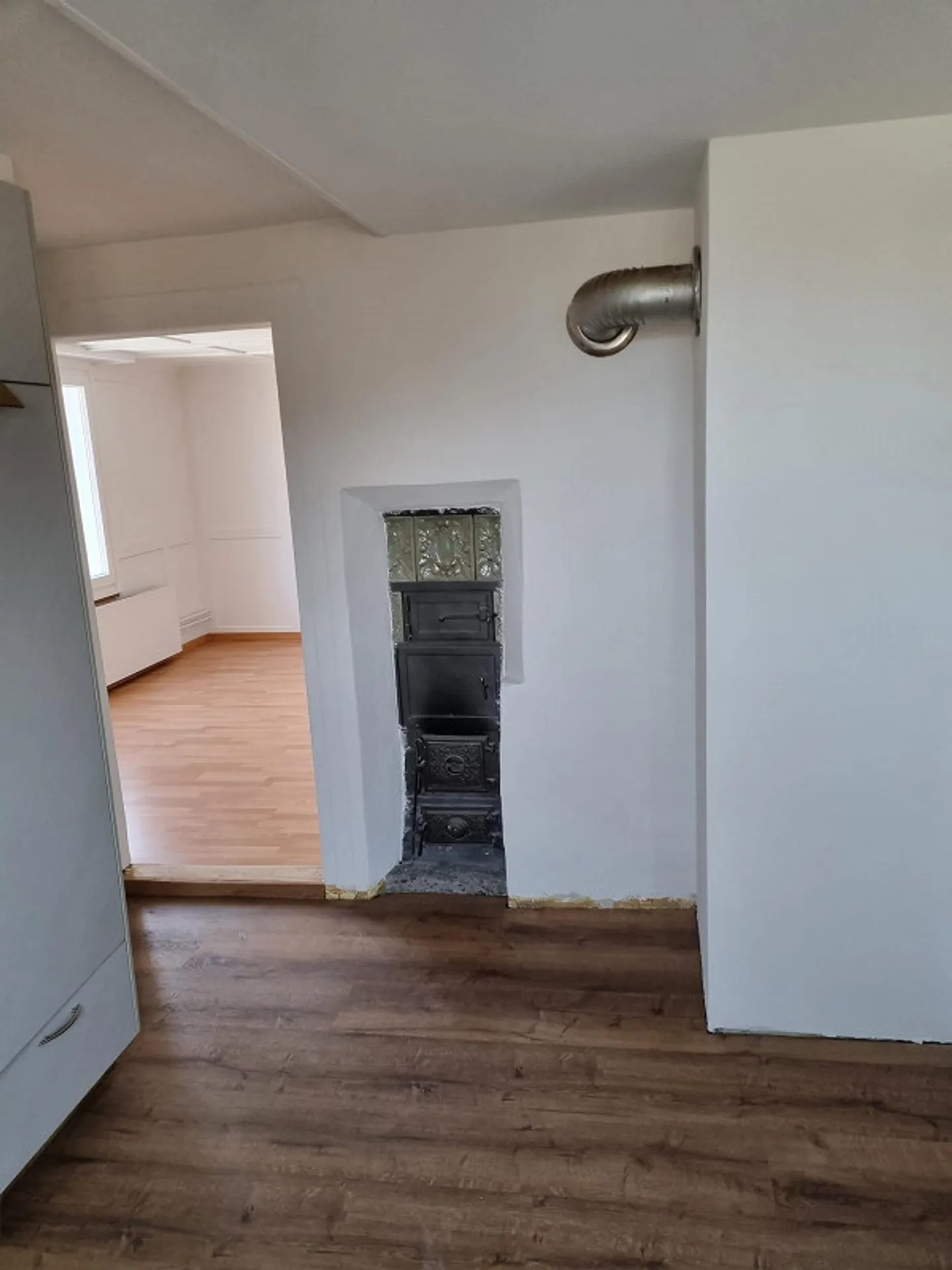 Attraente appartamento di 4 locali vicino al centro - Foto 4 di 18