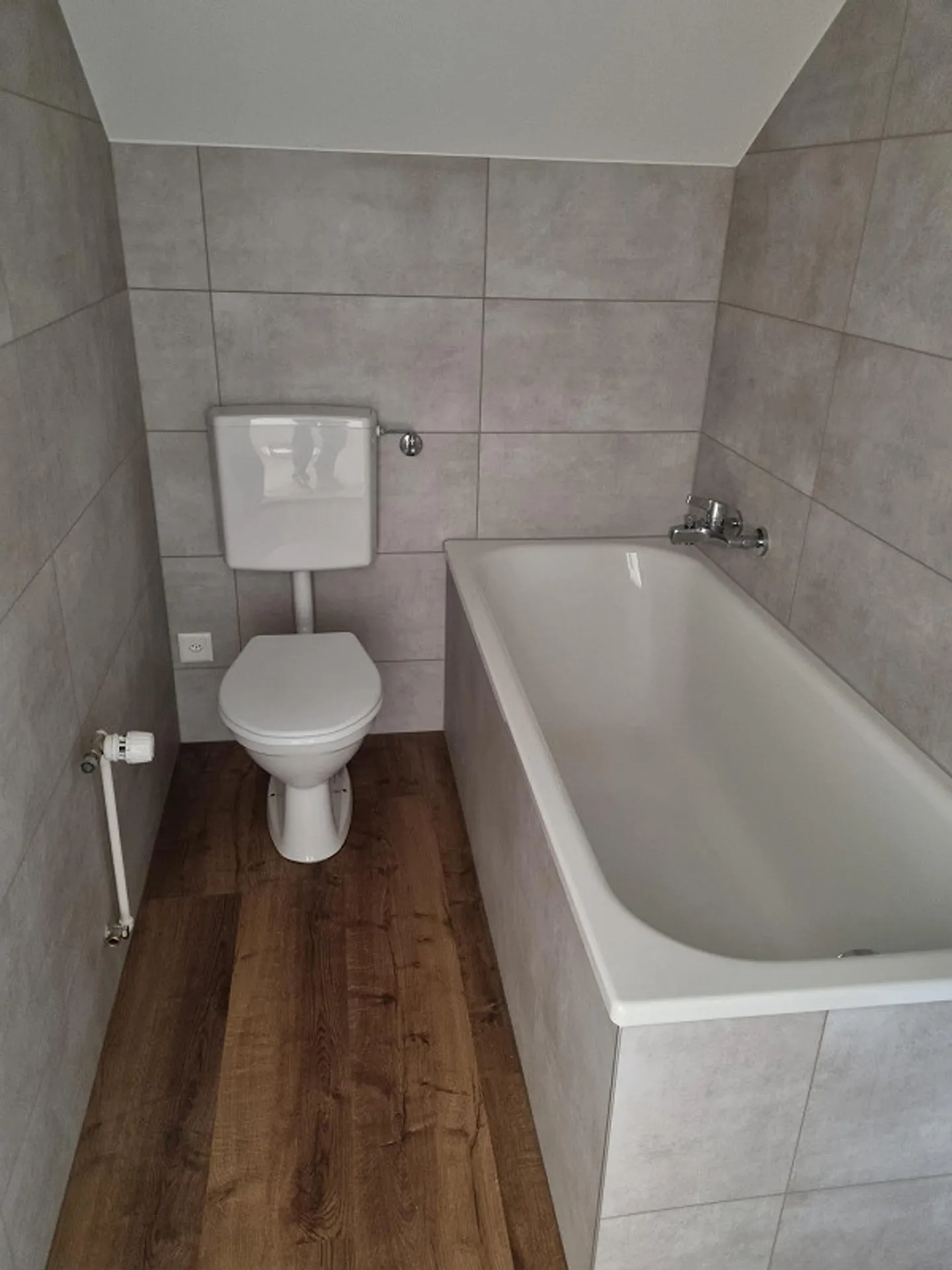 Attraente appartamento di 4 locali vicino al centro - Foto 5 di 18