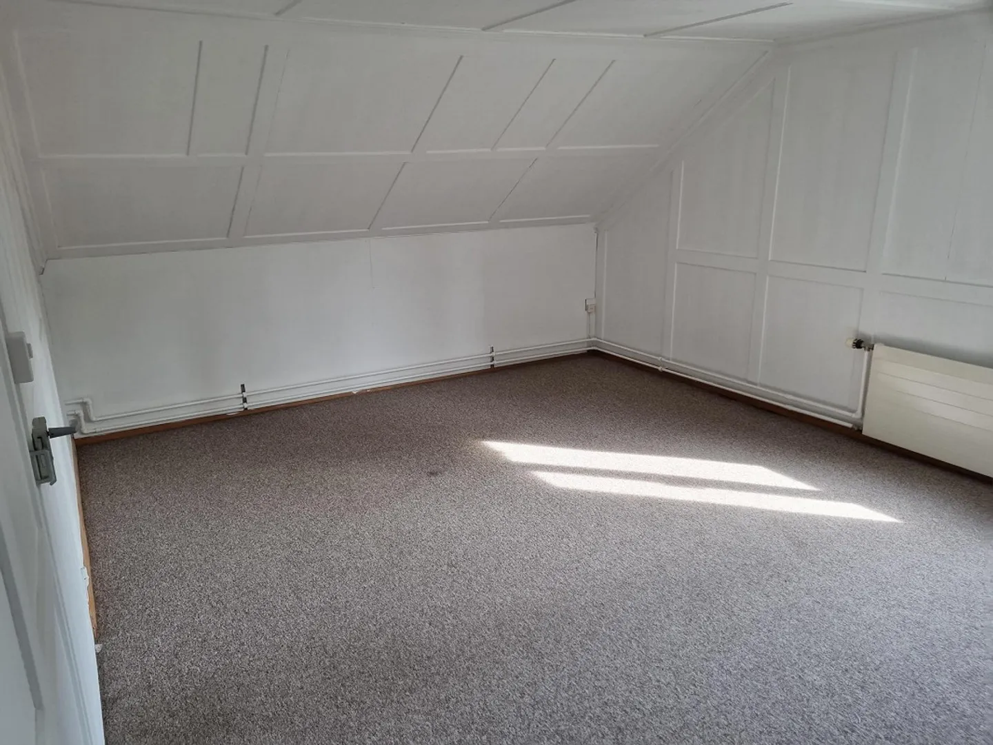 Attraente appartamento di 4 locali vicino al centro - Foto 12 di 18