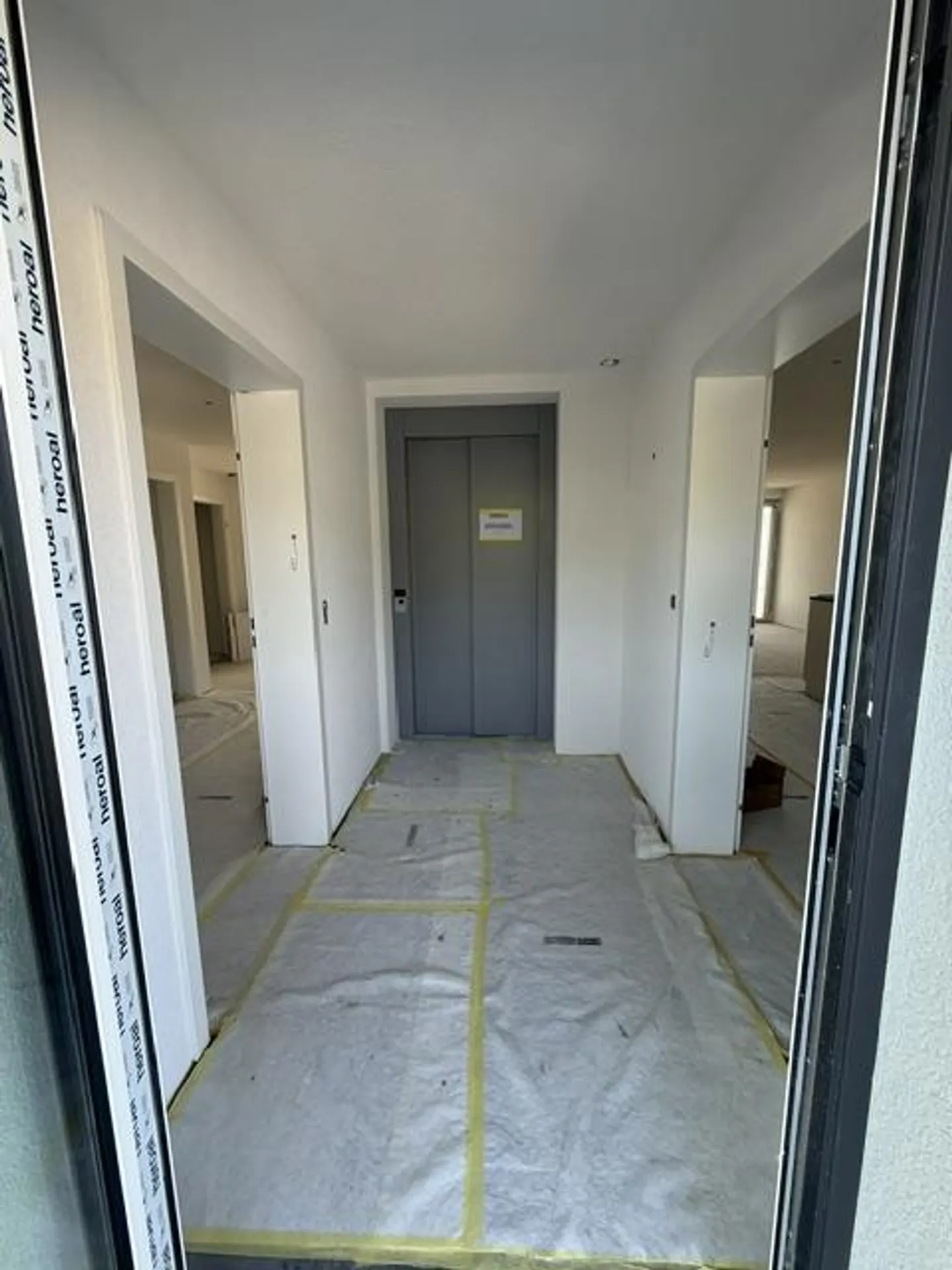 Modernes Apartment mit Grünblick - Foto 3 von 9
