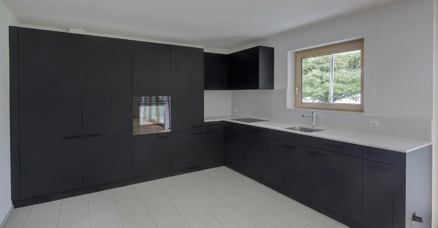 Top modern apartment! - Photo 2 of 8