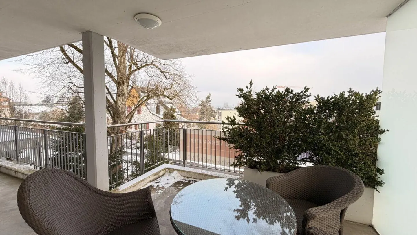 Beautiful 3.5 room apartment in elevated location - Photo 11 of 12