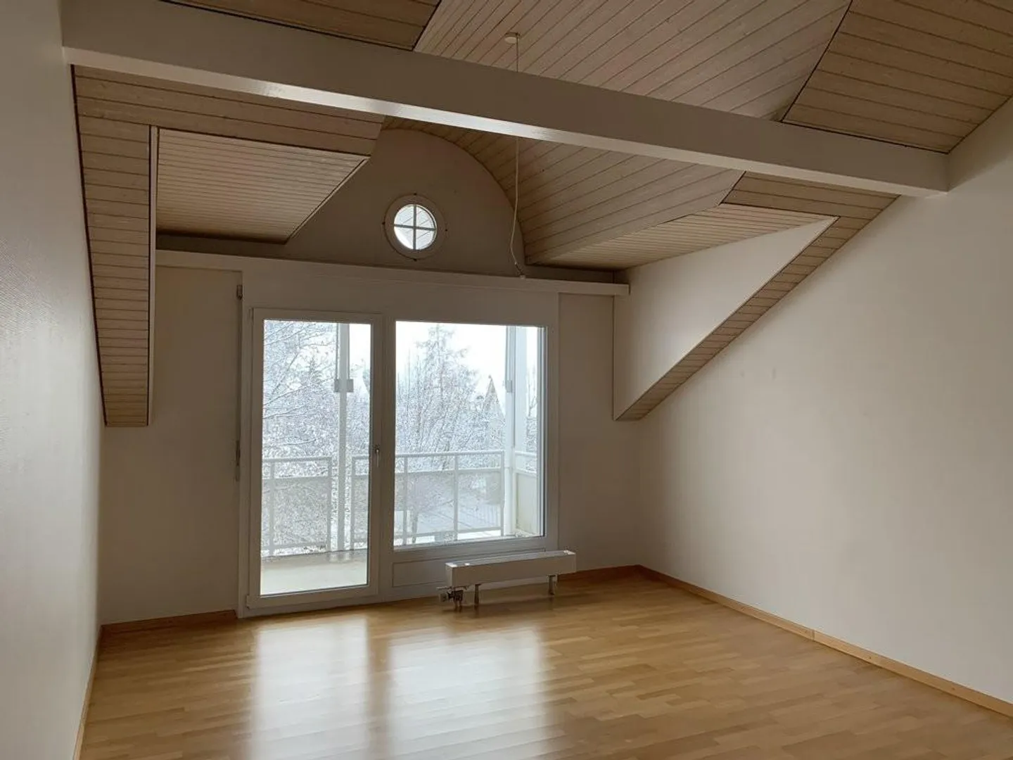 Charmante 2.5 Zimmer Wohnung - Foto 2 von 7