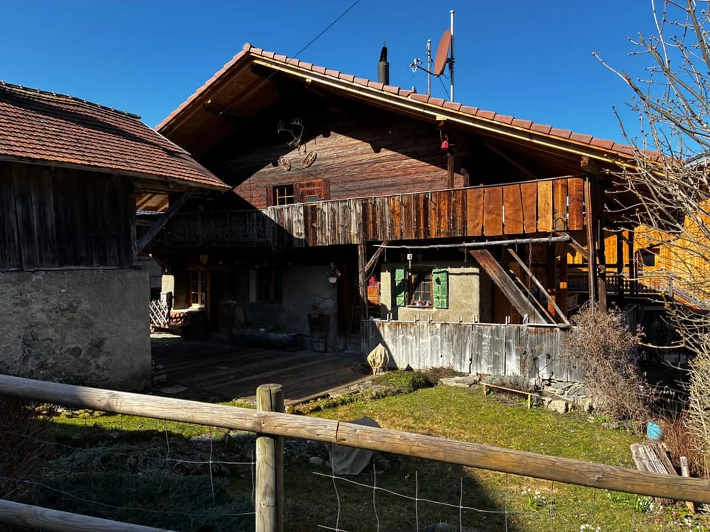 Chalet: Alpin Authentique, Entièrement Rénové - Photo 2 sur 10