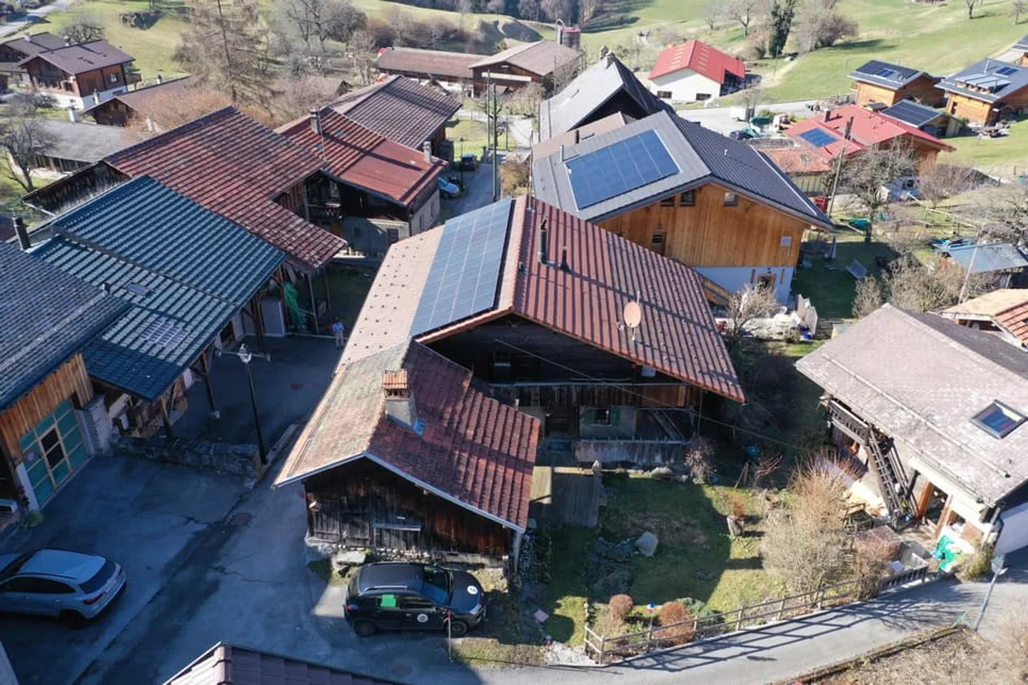 Chalet: Alpin Authentique, Entièrement Rénové - Photo 3 sur 10