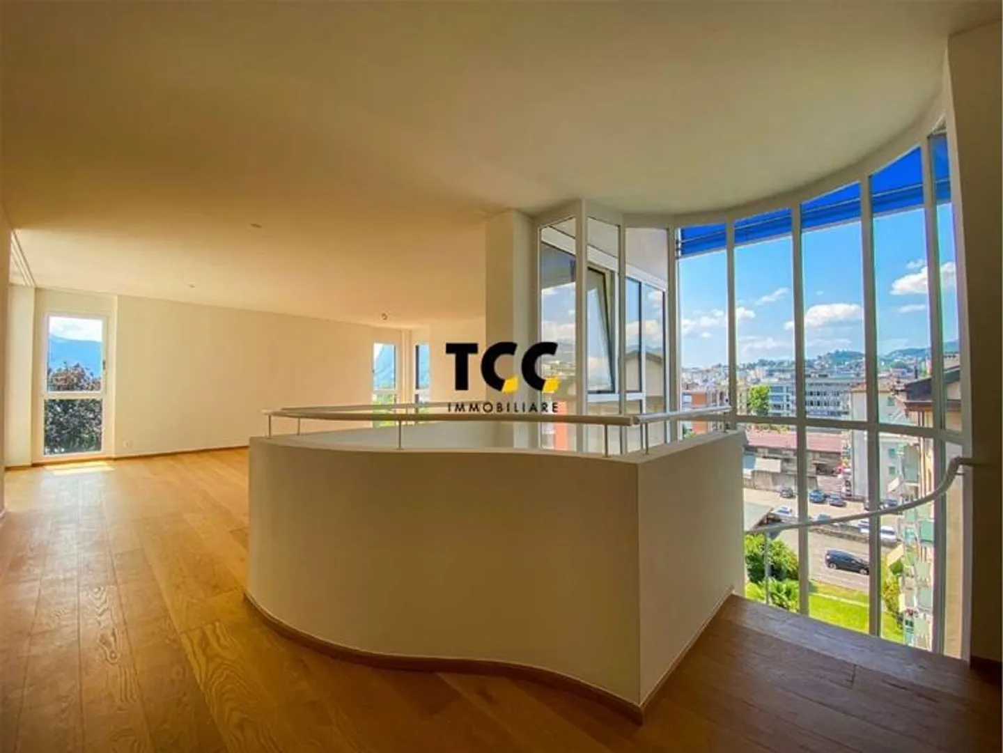 Apartments with rooftop lake view - Cassarate - Photo 3 of 22