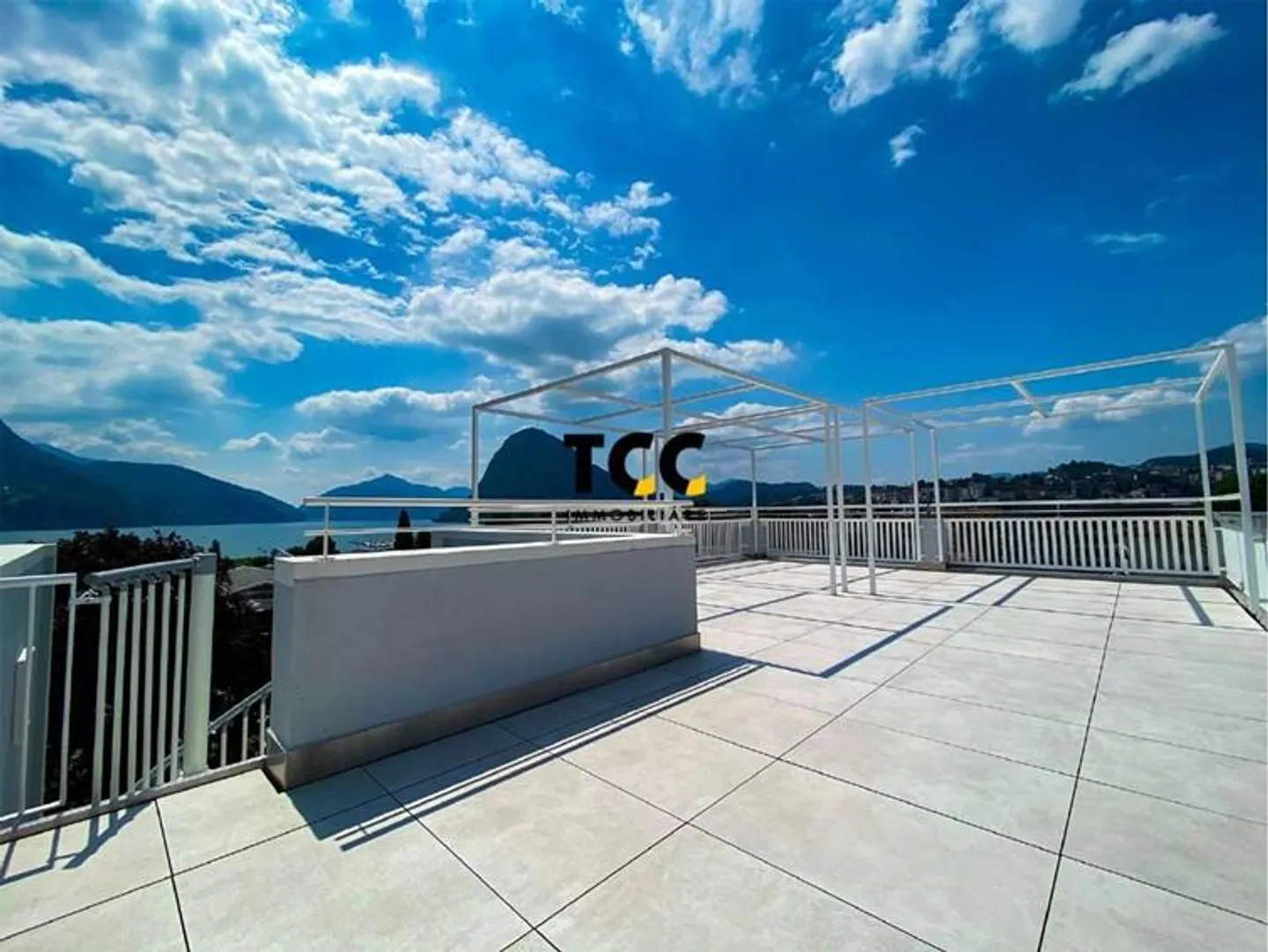 Apartments with rooftop lake view - Cassarate - Photo 10 of 22