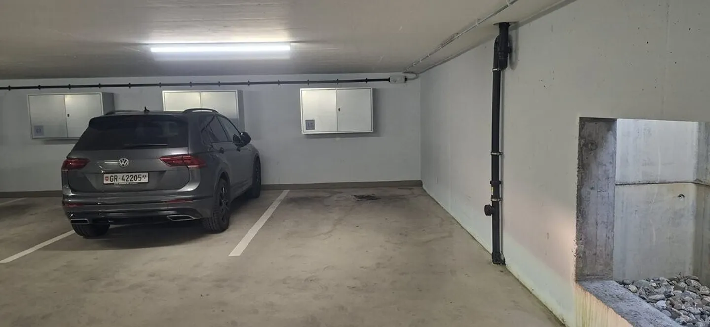 Car parking space at Kreuzgasse 63b/c - Photo 2 of 2