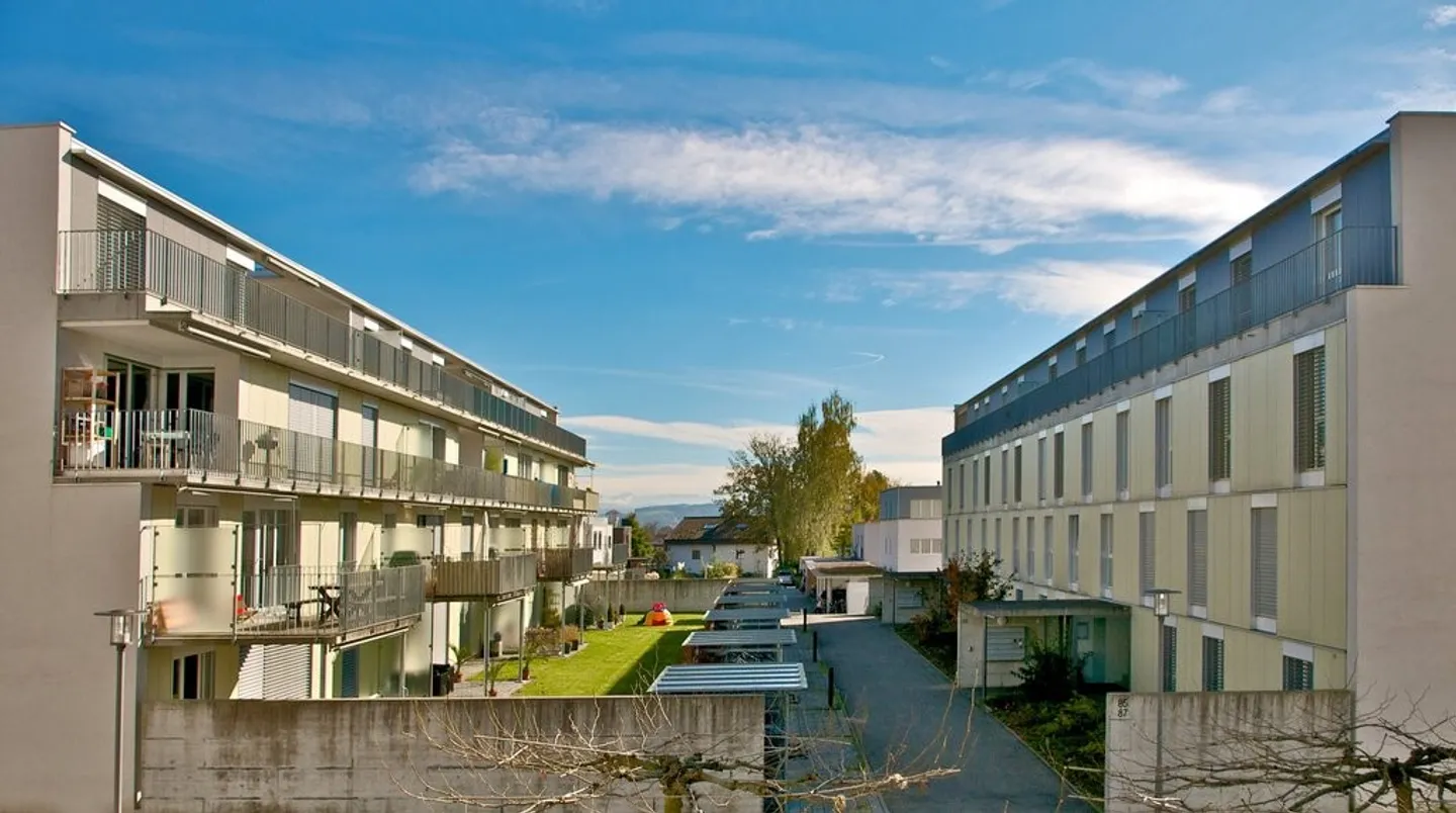 Moderne Wohnung mit sonnigem Balkon - Foto 1 von 7