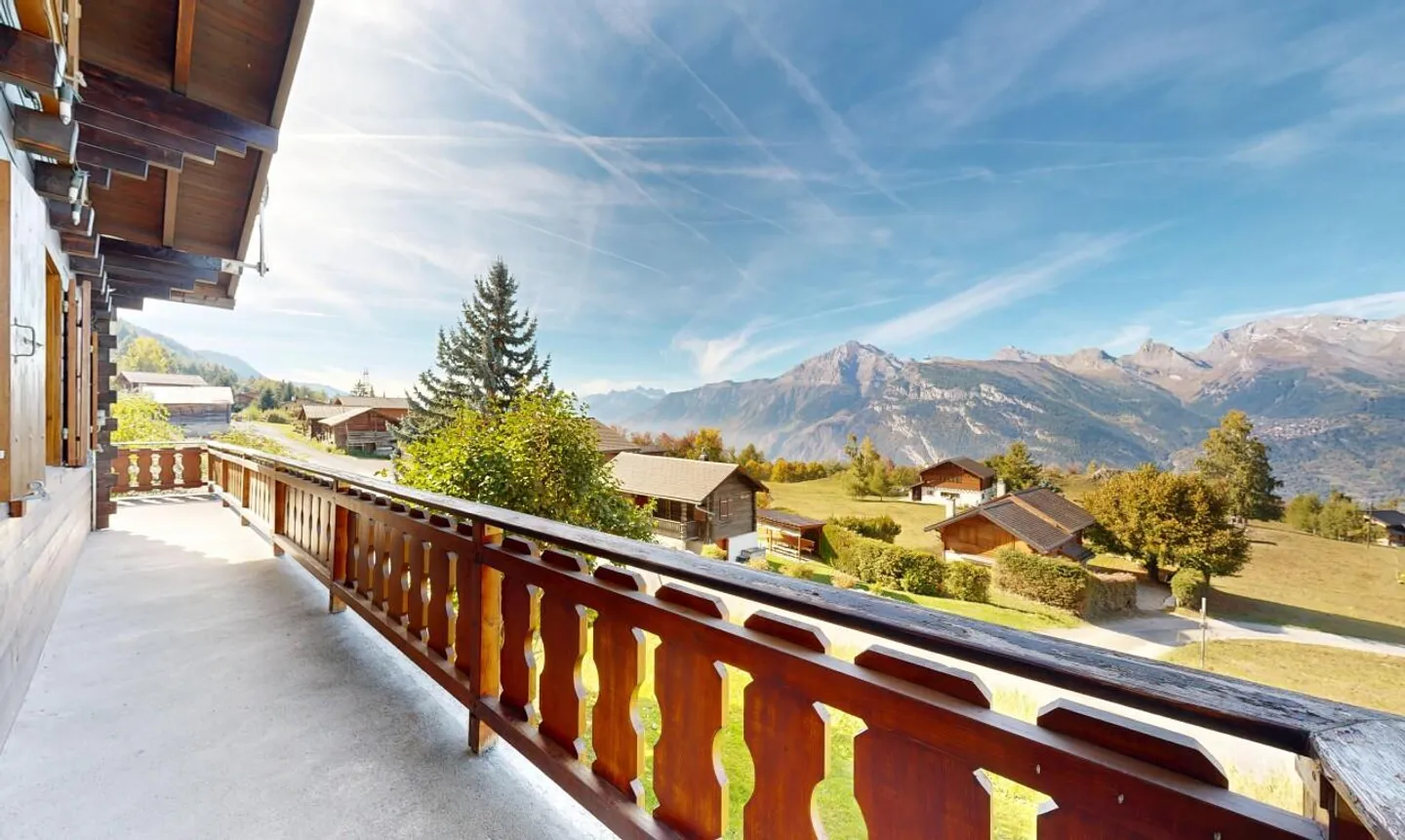 Charmantes Chalet mit Einliegerwohnung - Foto 3 von 11