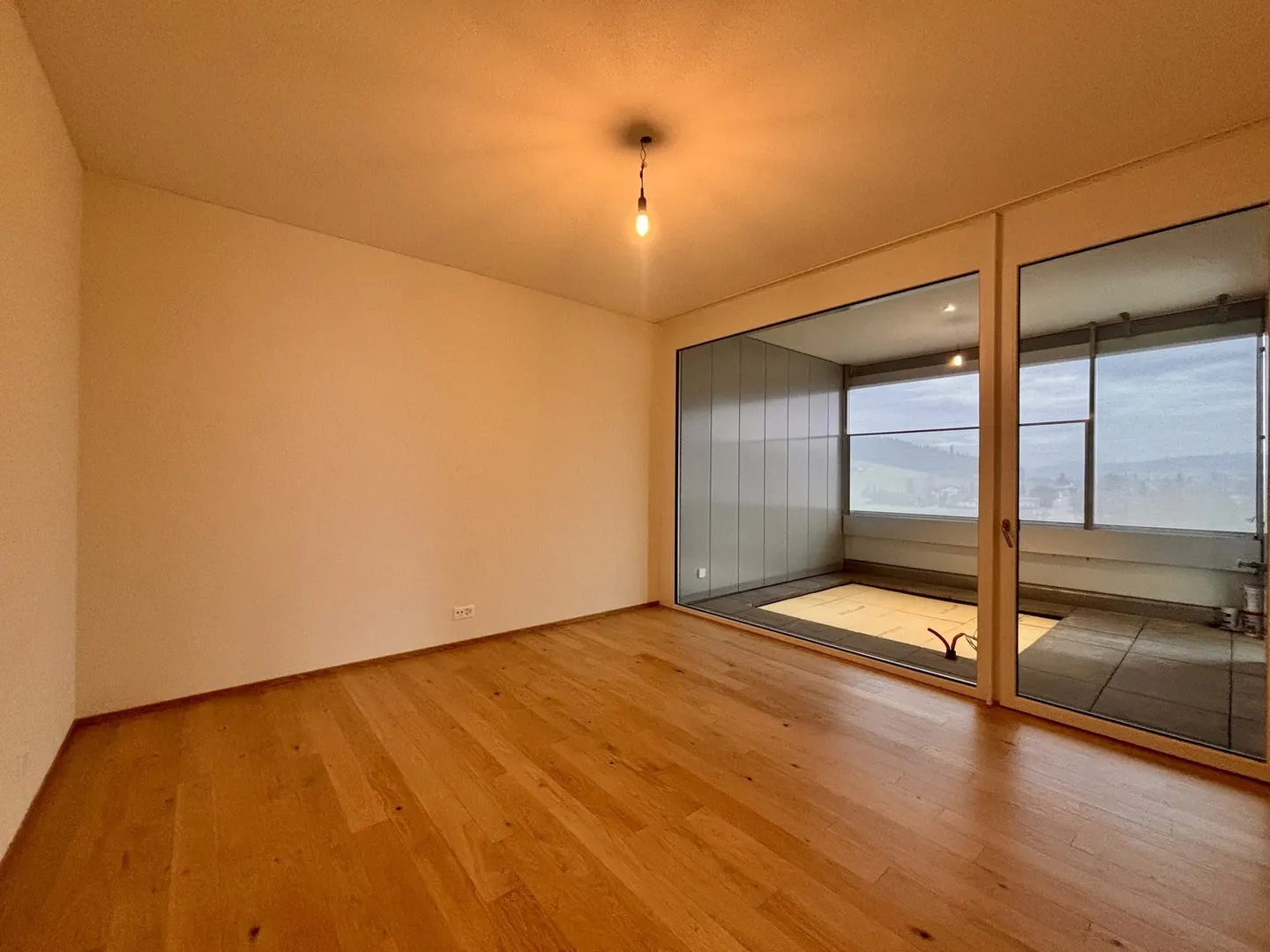 Exklusives Wohnen über den Dächern von Lohn - Foto 9 von 11