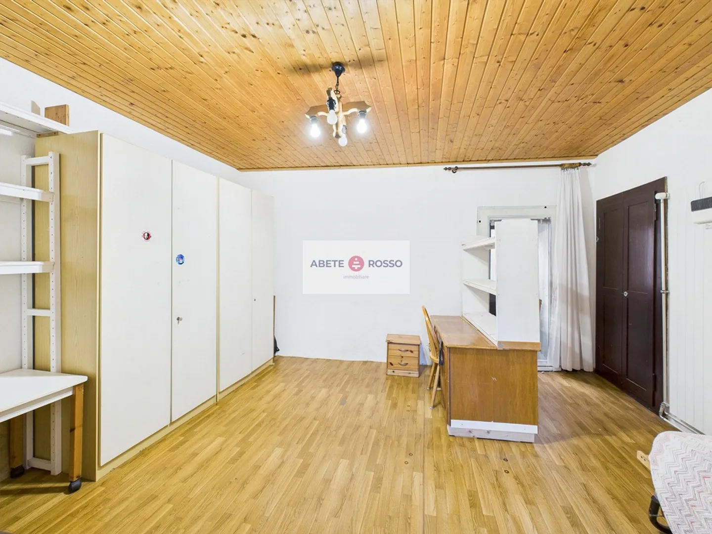 Casa familiare con terreno - Foto 6 di 16