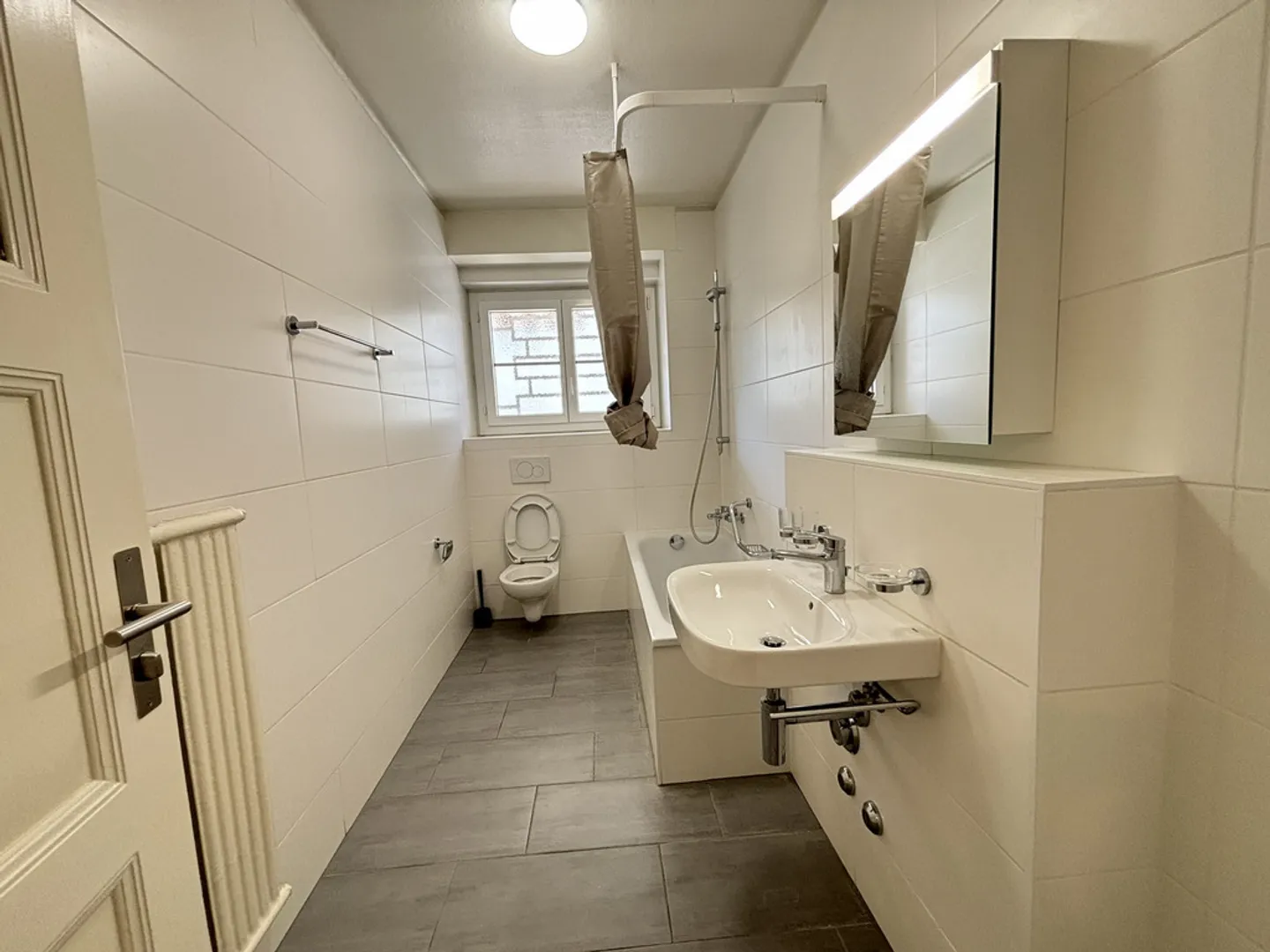 Apartment for rent - Photo 5 of 6