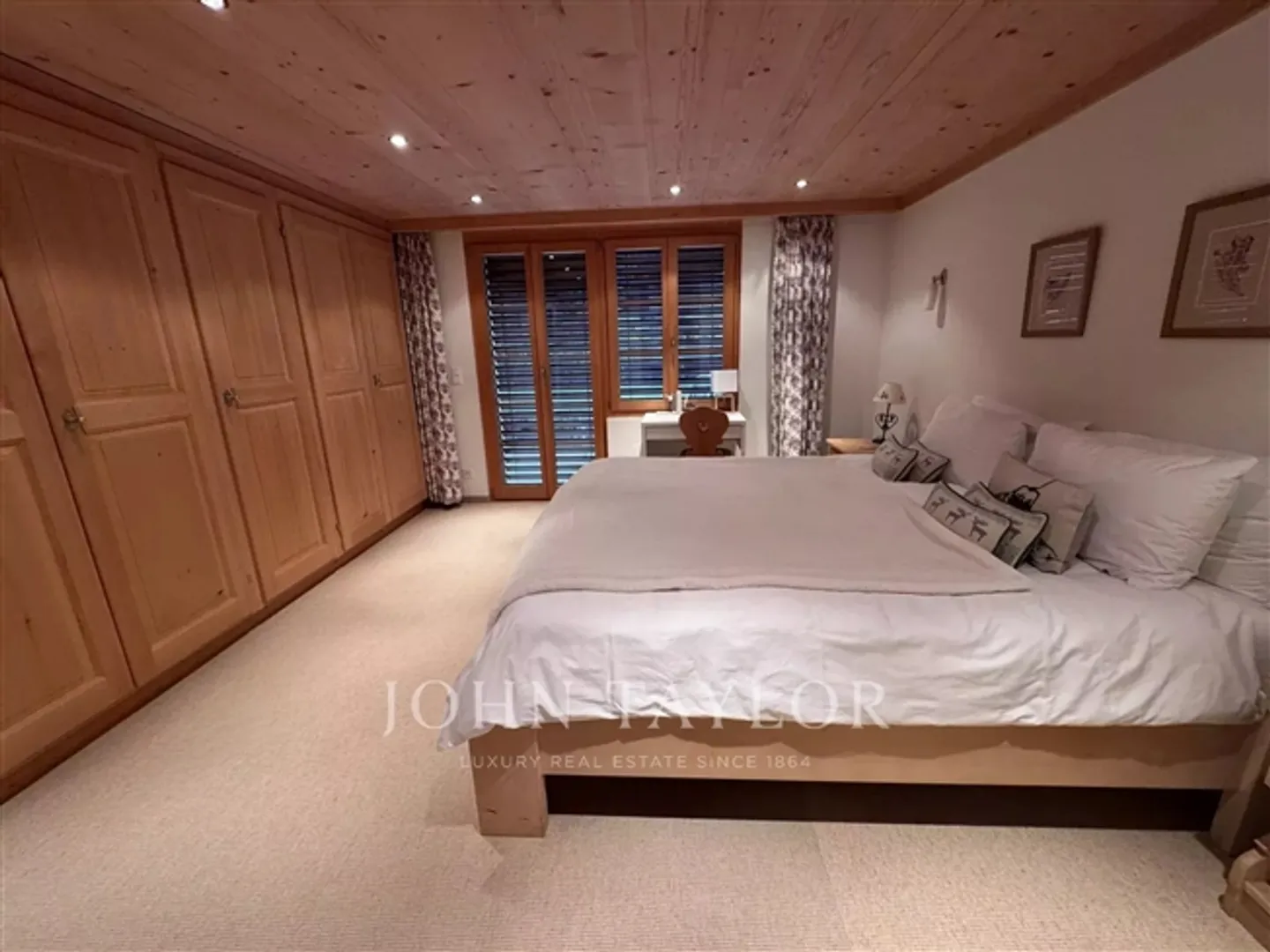 Modern Apartment in Gstaad - Photo 8 of 12