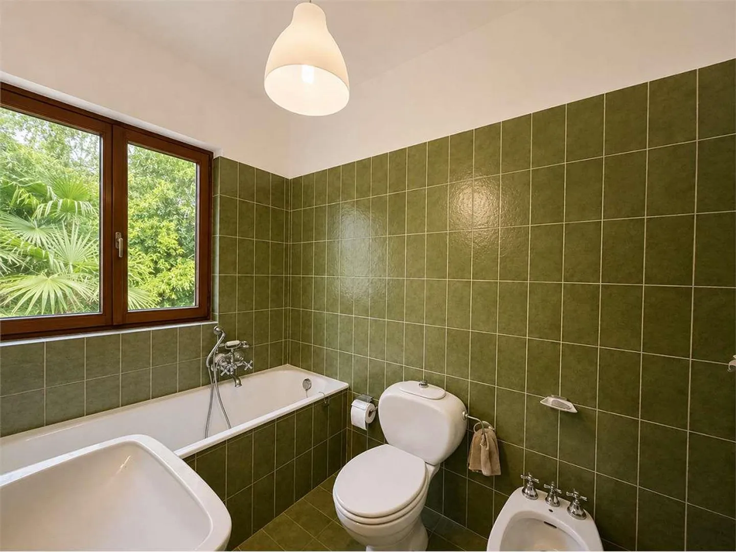 Casa bifamiliare con vista libera e grande potenziale di sviluppo - Foto 11 di 13
