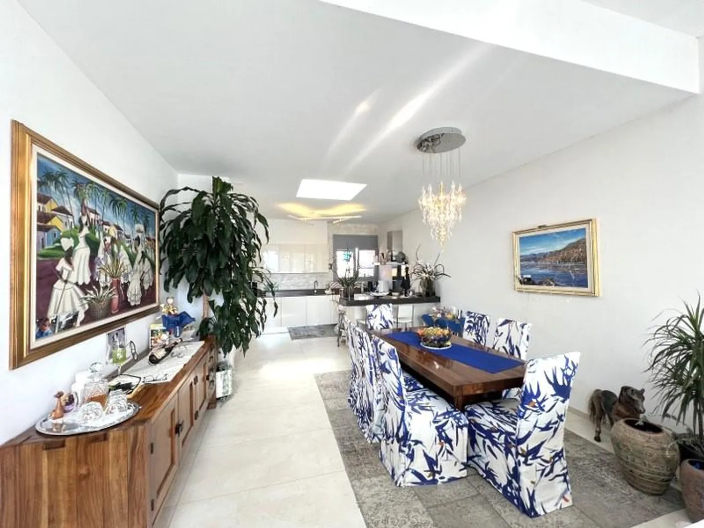 Elegant penthouse, large sunny terrace with lake view - Photo 2 of 13