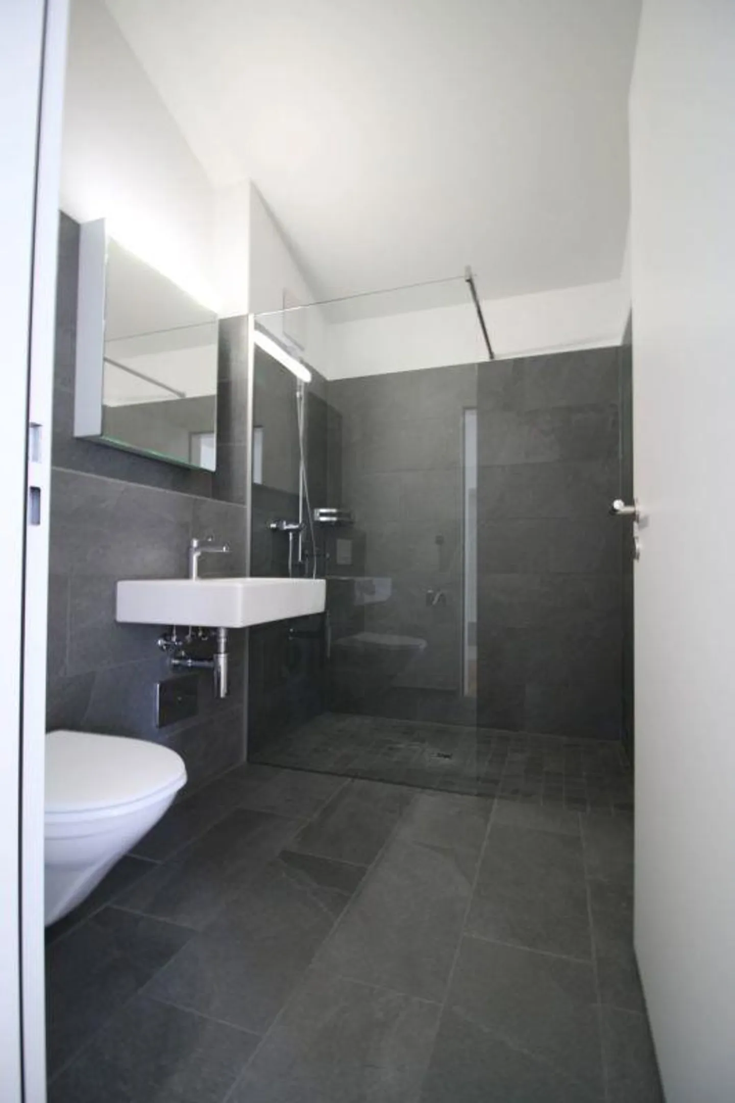 coole 2.5 Zimmer-Dachwohnung - Photo 5 sur 9