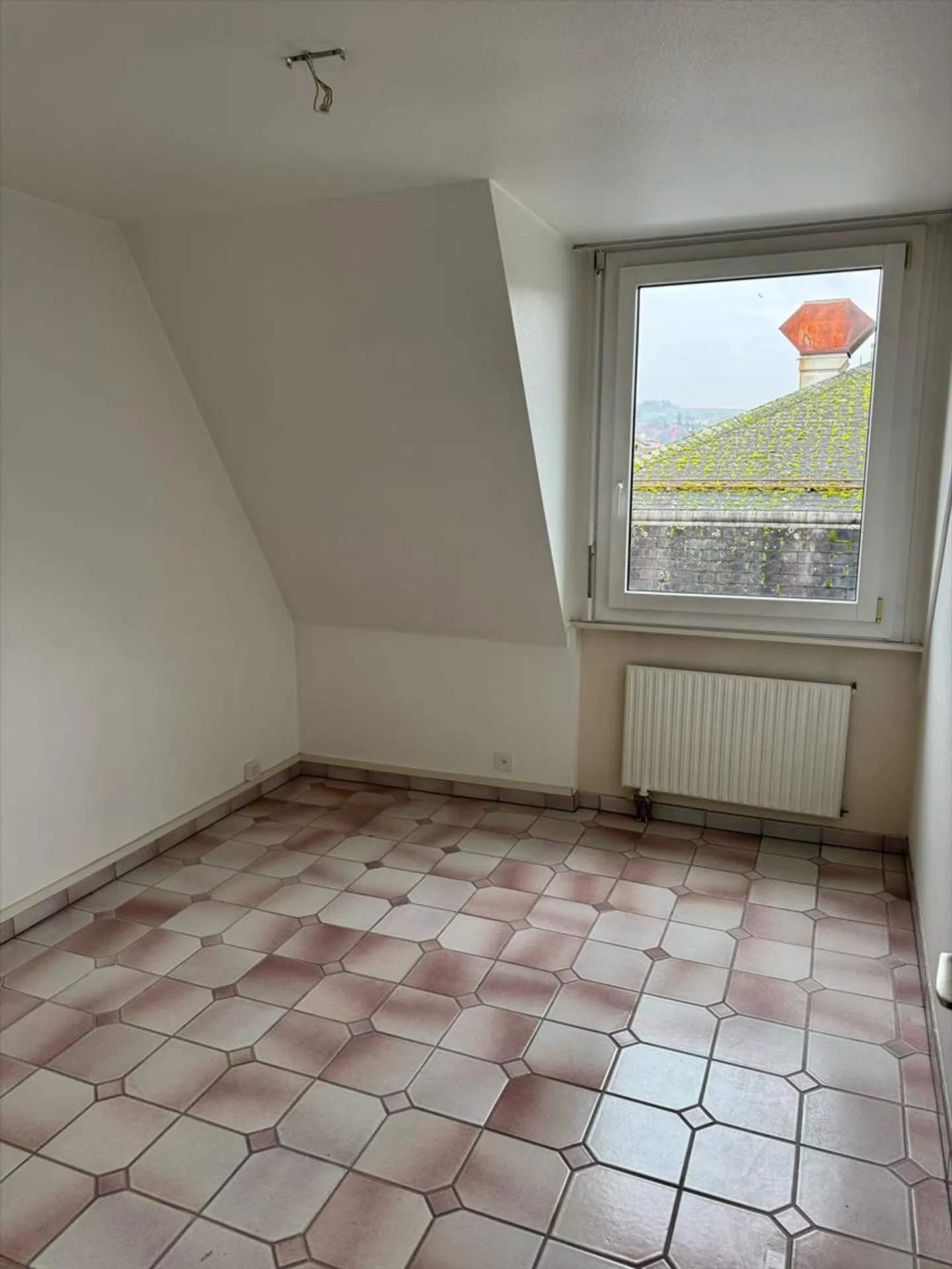 Charmant bureau ou cabinet - Photo 4 sur 6