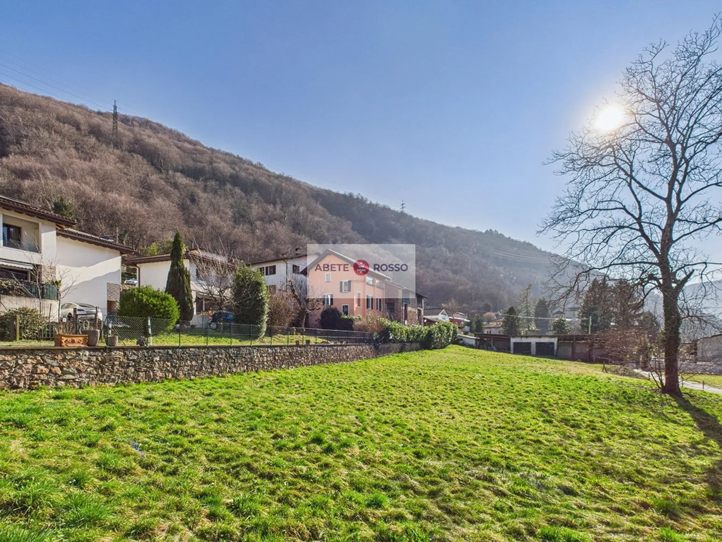 Casa familiare con terreno - Foto 16 di 16