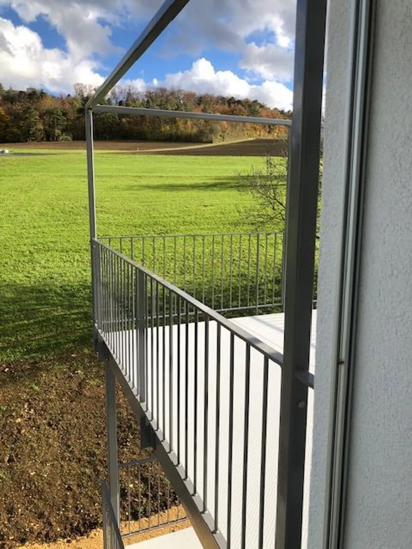 Loft mitten im Grünen, naher Anschluss an Bus und Autobahn - Photo 4 of 15