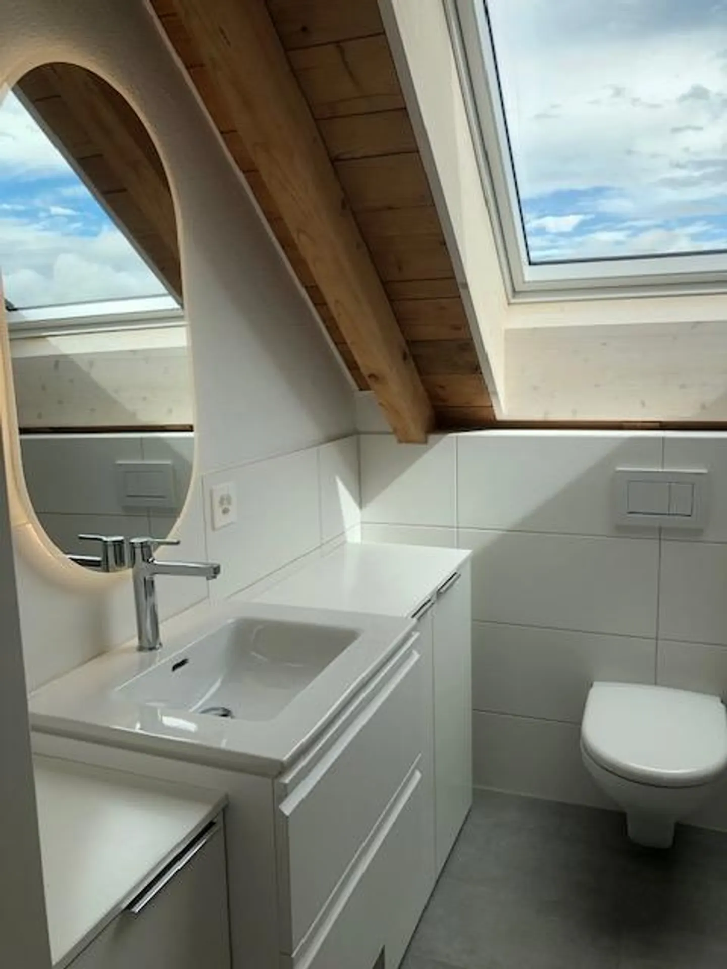 Loft mitten im Grünen, naher Anschluss an Bus und Autobahn - Photo 12 of 15