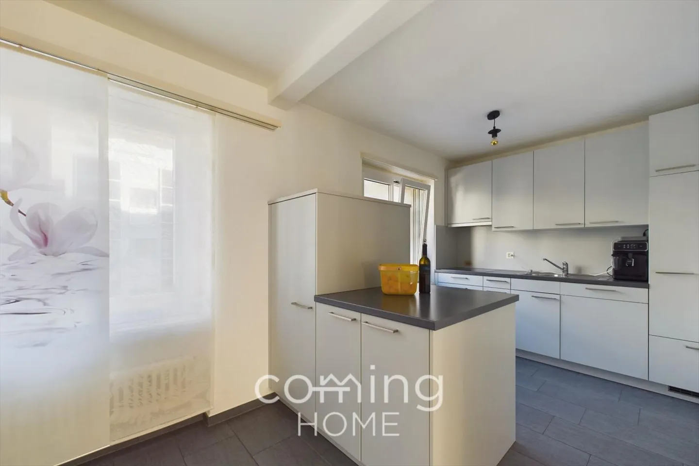 4.5-room apartment in Brig-Glis - bright, modern and with a large living kitchen - Photo 3 of 13