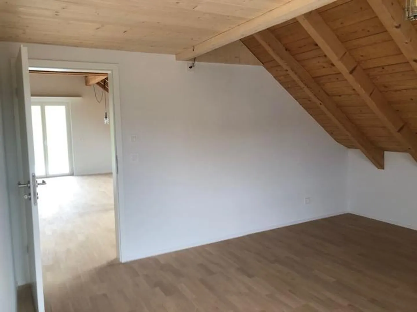 Loft mitten im Grünen, naher Anschluss an Bus und Autobahn - Photo 15 of 15