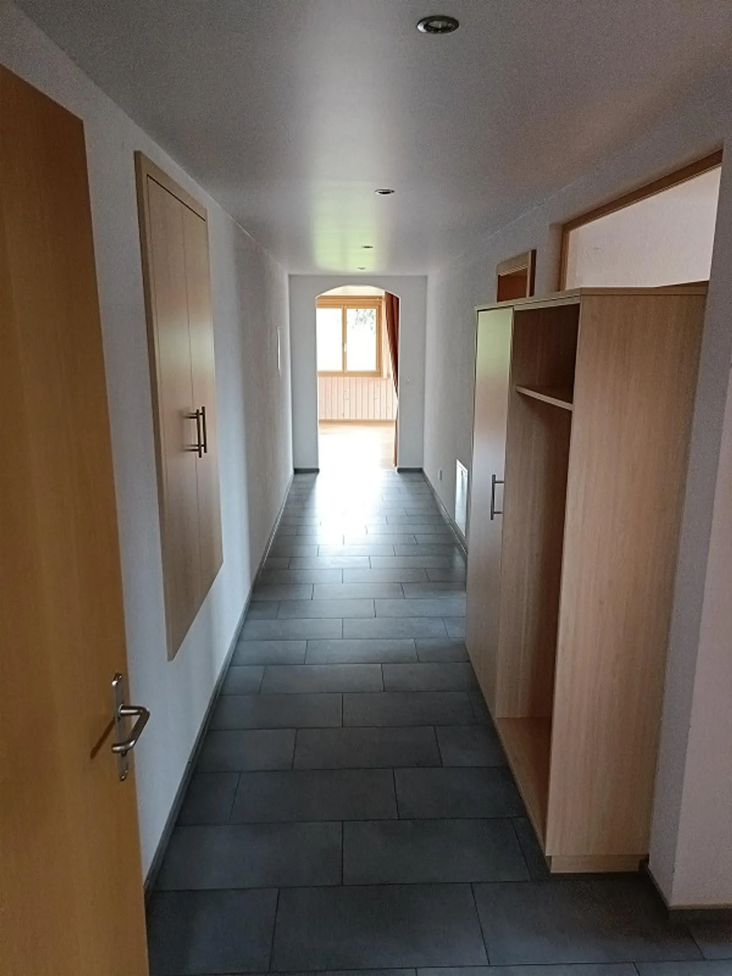 Appartamento luminoso di 3.5 locali con standard di proprietà - Foto 4 di 7