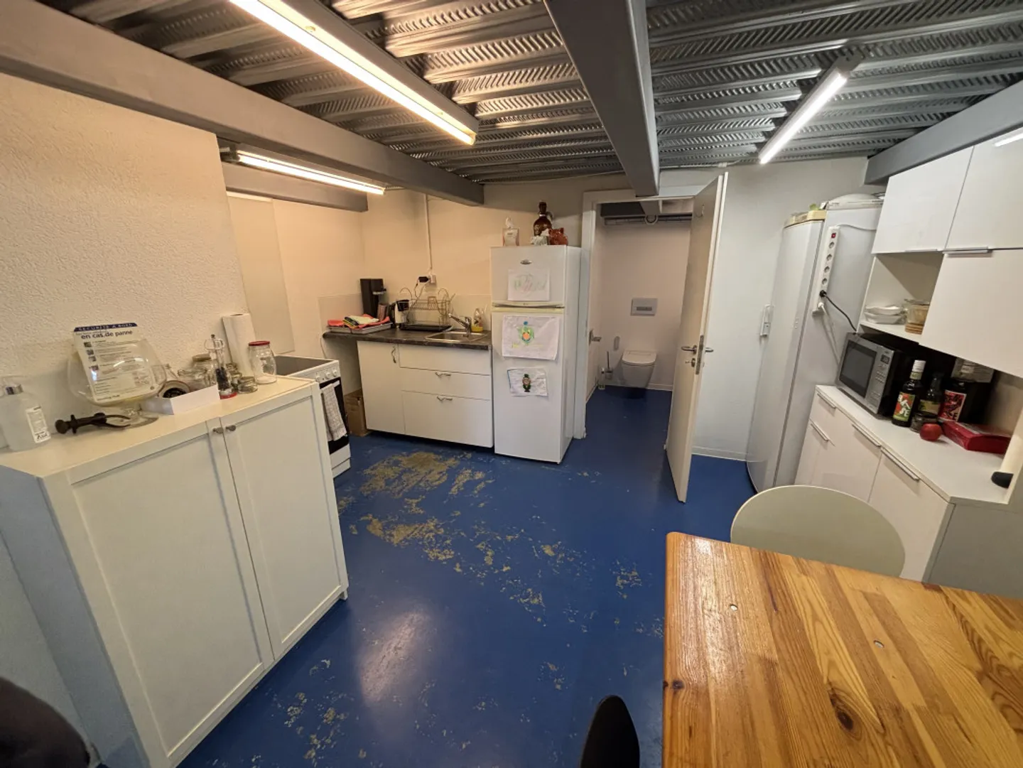 OPPORTUNITY FOR TAKEOVER - SANITARY, HEATING & SOLAR COMPANY IN PUIDOUX - Photo 4 of 12