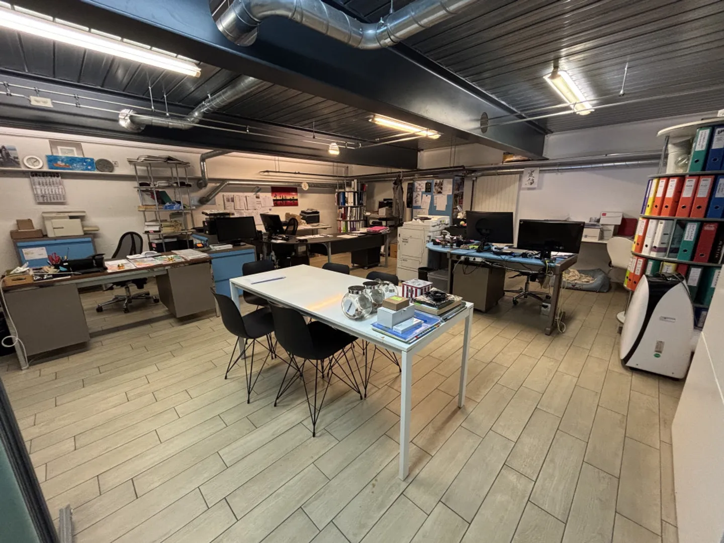 OPPORTUNITY FOR TAKEOVER - SANITARY, HEATING & SOLAR COMPANY IN PUIDOUX - Photo 10 of 12