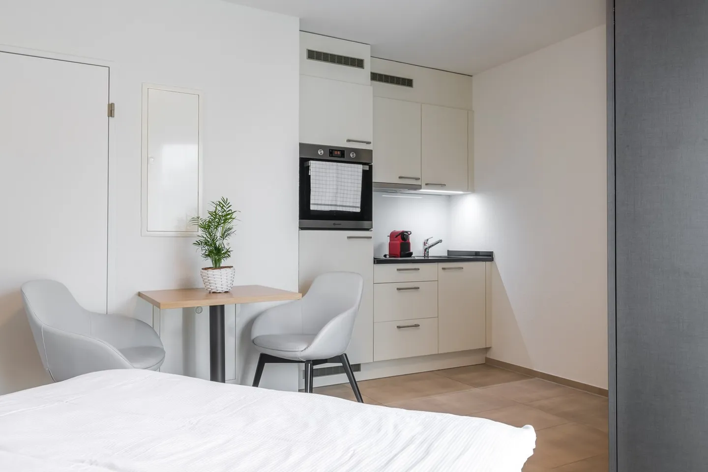 1.5 room apartment - 10 minutes from the station - Photo 1 of 5